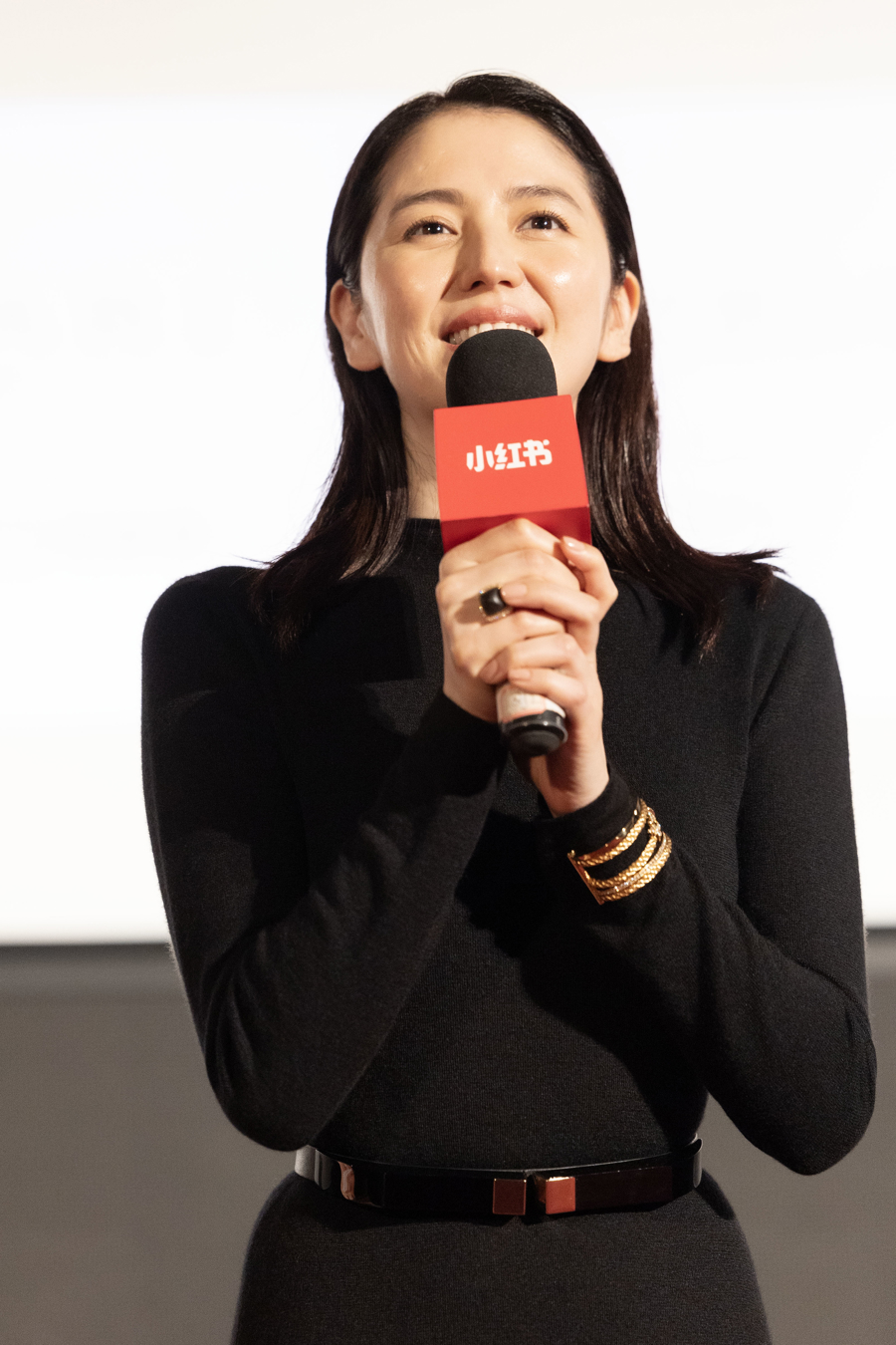 长泽雅美来沪聊《人偶之家》，“演恐怖片，每个毛孔都发出尖叫”