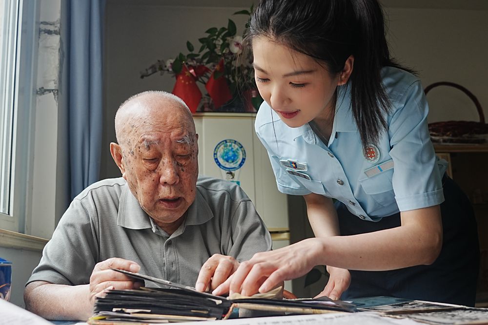 衡阳警备区副司令员郝图片