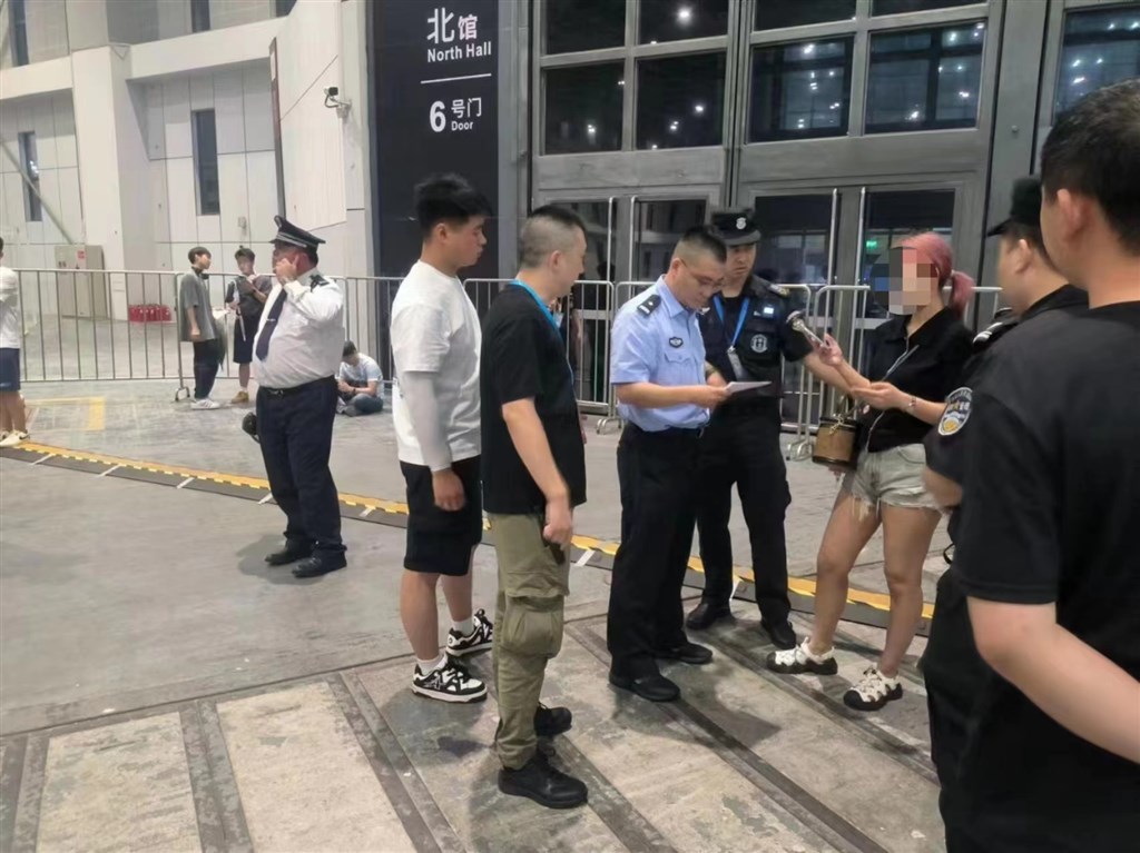 上海警方 “夏日举措”初生效：报警类警情下发数、刑事案件立案数较着降低