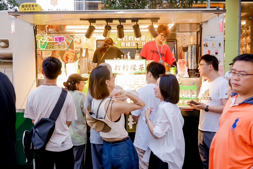 独创徐汇区马路美食夜市 西岸夜巷·国际传媒港夏季嘉韶华启幕