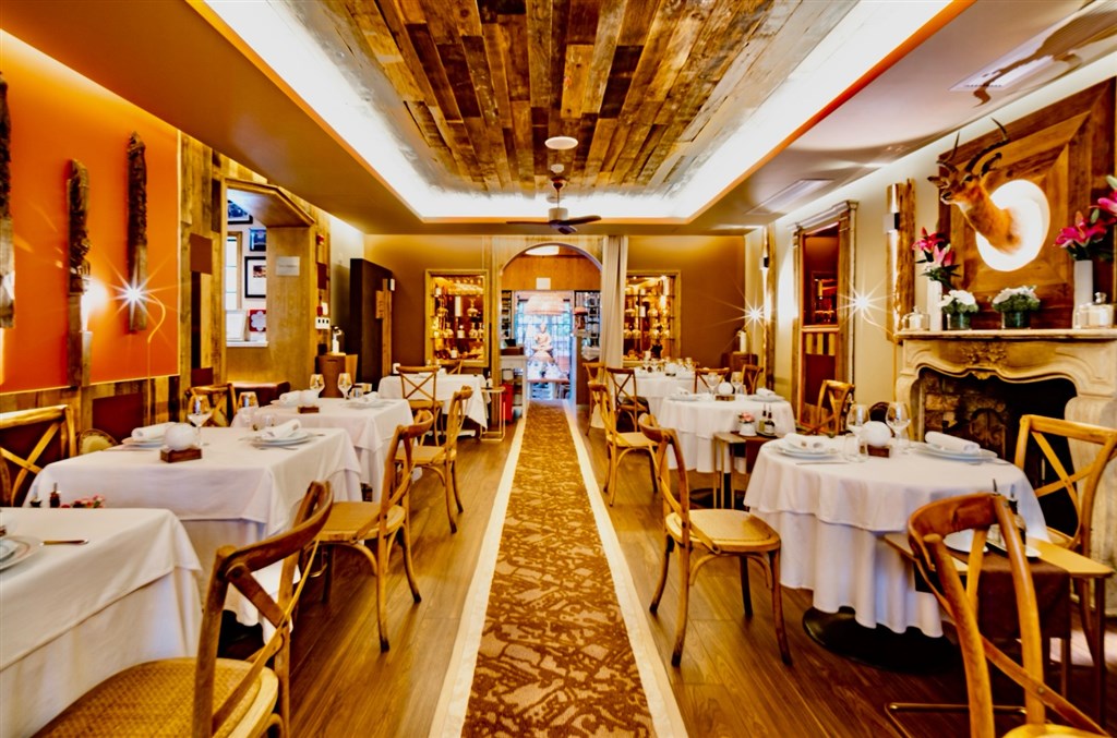 线下餐厅门店(图片来自网络)