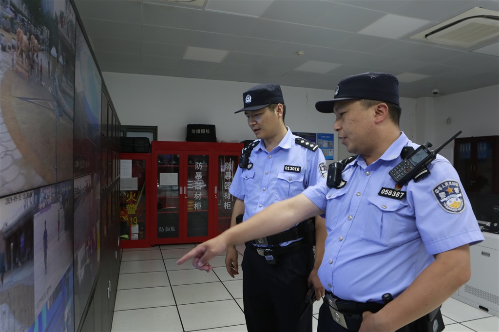 非需要不出门！应答台风“贝碧嘉”来袭，浦东警方厉兵秣马