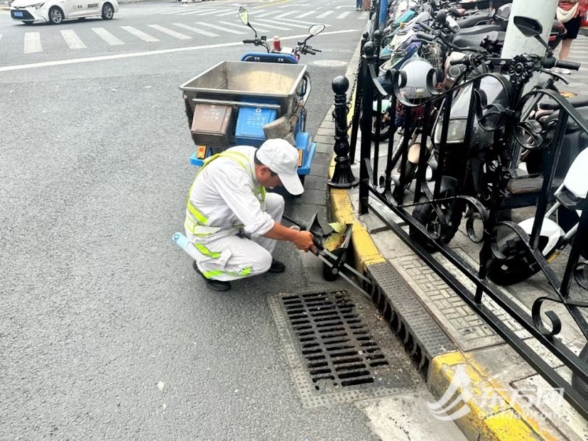 上海进级台风橙色预警，景观照明今明暂停开放 359支环卫应急队时刻待命