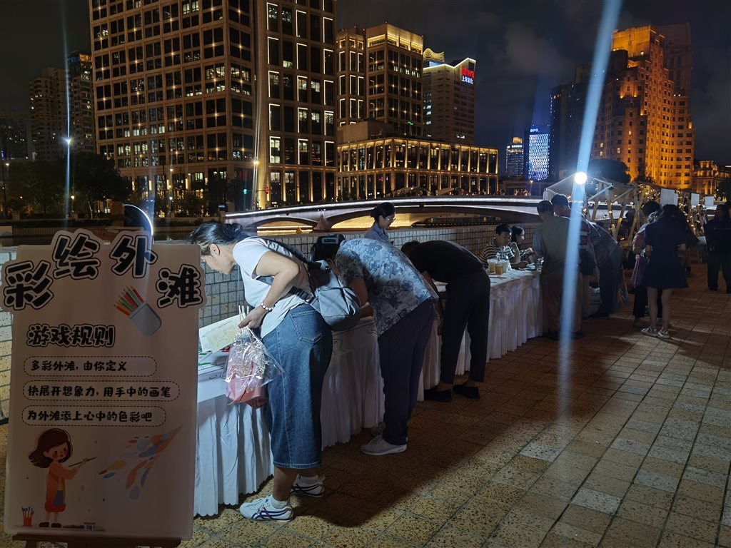 “悠游外滩·趣寻建筑”集市“快闪”姑苏河畔，市平易近旅客年夜呼“不外瘾”！