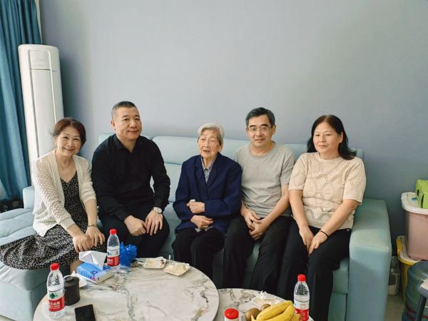 1015_111305051_650.jpg 3859a568326d89f936569b79b6b9bc4.jpg