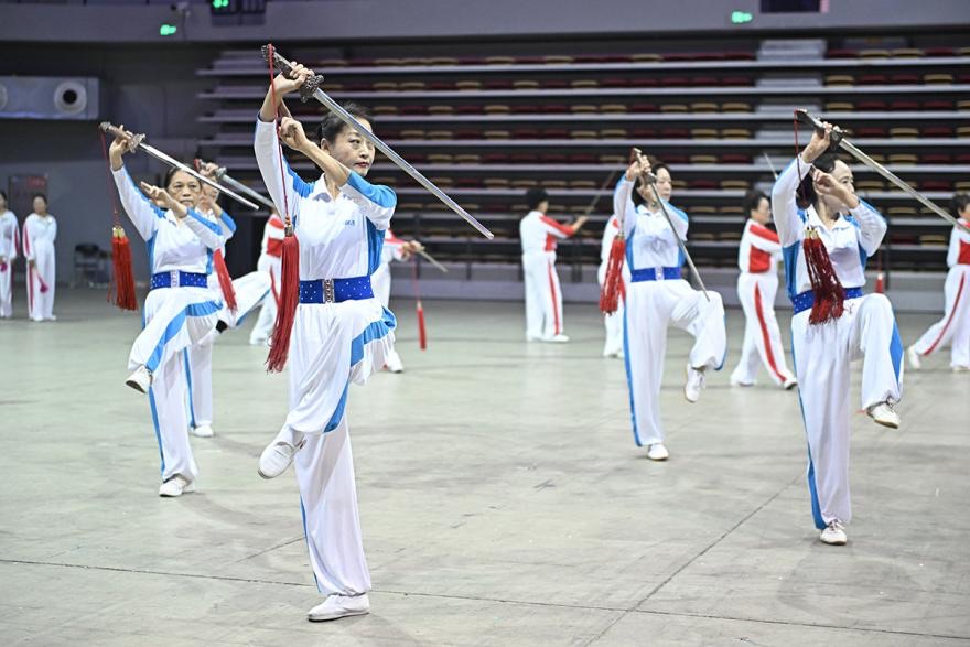 传木兰精力 扬康健风度，上海市木兰拳系列赛举办