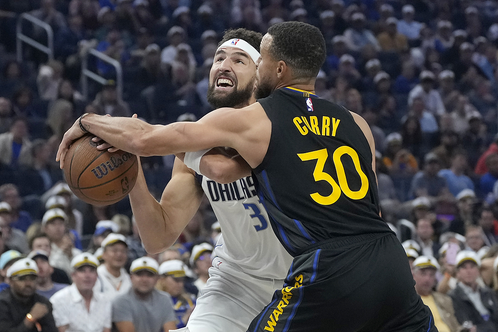 库里转会快船开启职业生涯新篇章