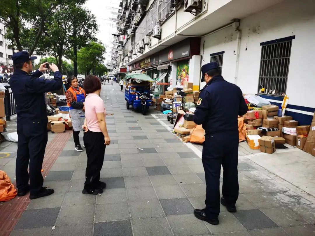 上海一周区情：下层平易近生名目彰显都会温度 气节鲜果好菜点亮乡家养活