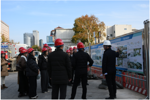 河南省“青马工程”国企班学员到中建七局交通公司郑州市金水路燕庄项目施工现场观摩交流
