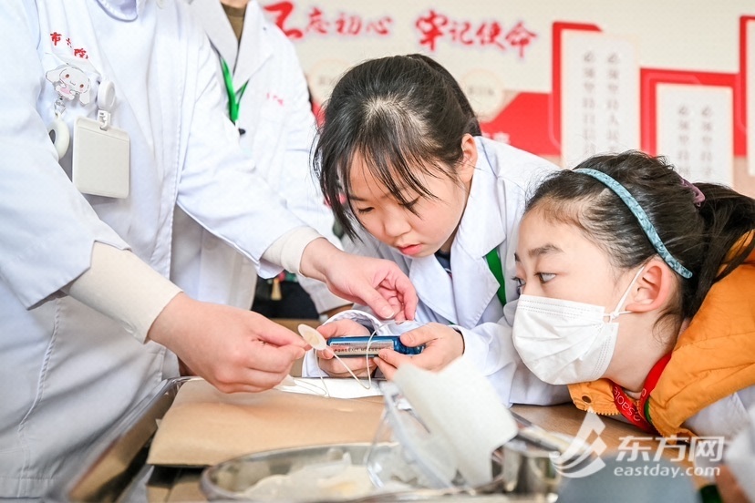 你知道春节若何饮食才康健吗？青少年走入六院“糖尿病小讲堂”