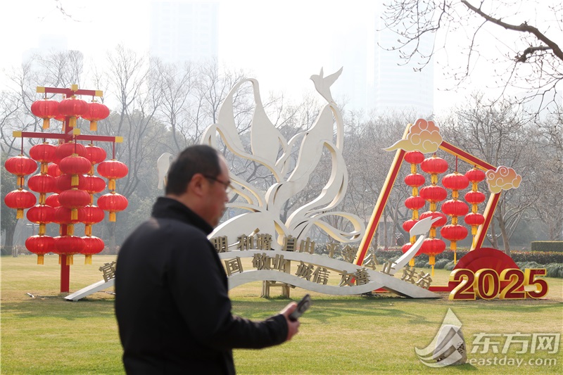 上海陌头春节空气拉满，红红火火迎新年