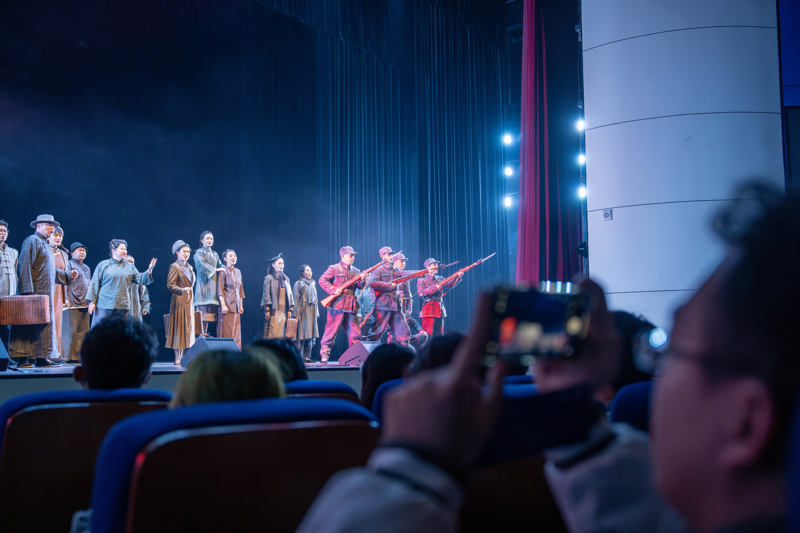 解放日报孟雨涵摄20240420_24