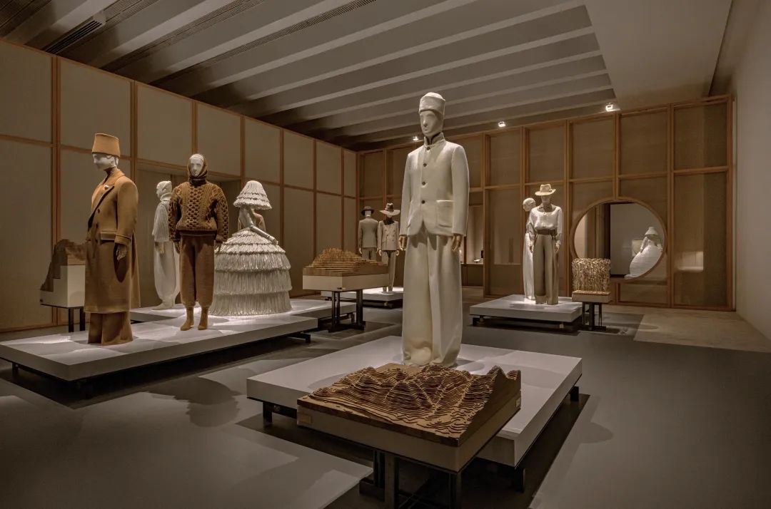 Loro Piana_Exhibition(16).jpg