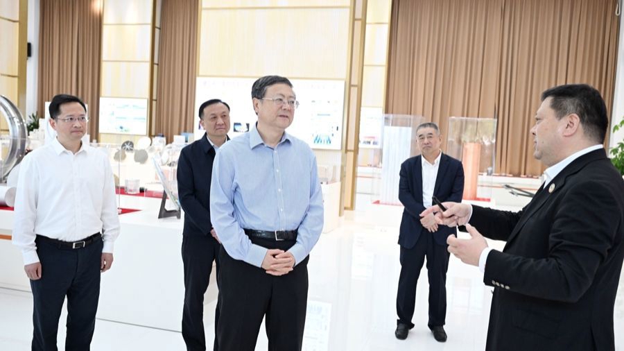 决定与培养工业生态的战斗作斗争！ Chen Jining正