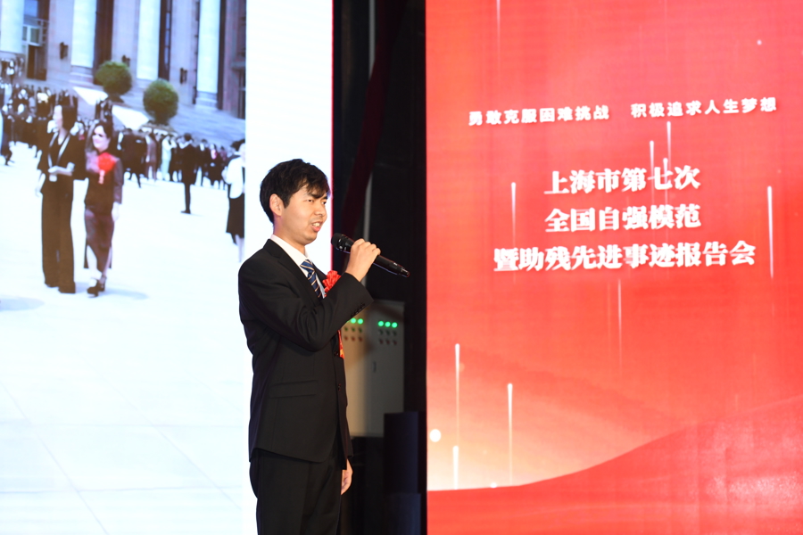 经历了起义后，他们深刻地解释了“风暴