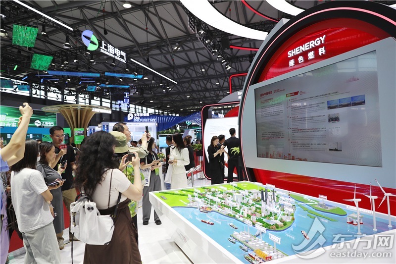 上海10万吨级绿色甲醇项目的沙盘模型