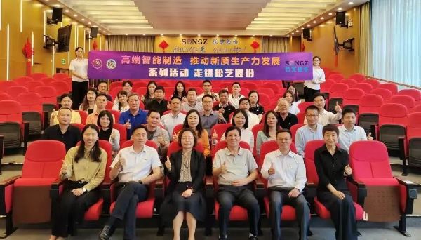 0609_094410812_103.jpg 0609_094410812_103.jpg