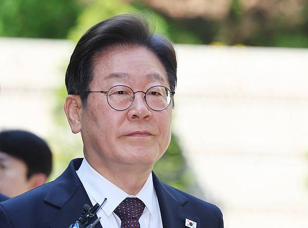 “在职总统不受司法迫害的约束”韩国法院在L