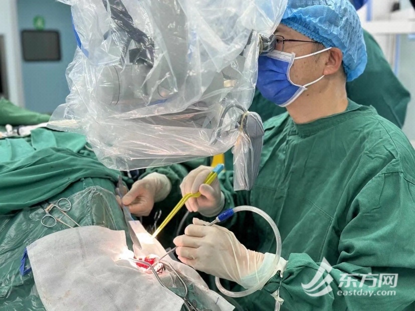 著名的神经外科专家加入了上海这家医院