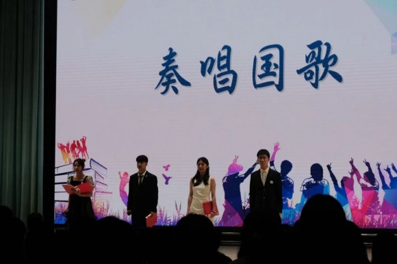 [Pudong] Nanhui中学：Huishan Chengchuan在空中
