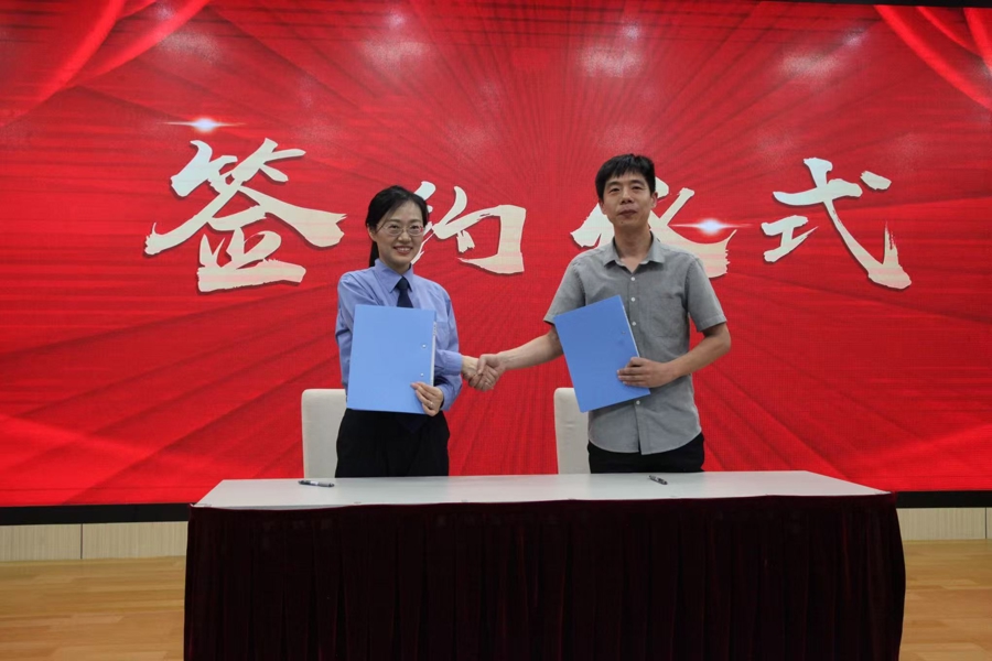 “银色盾牌”每年为50名老年人完成了心情，并在