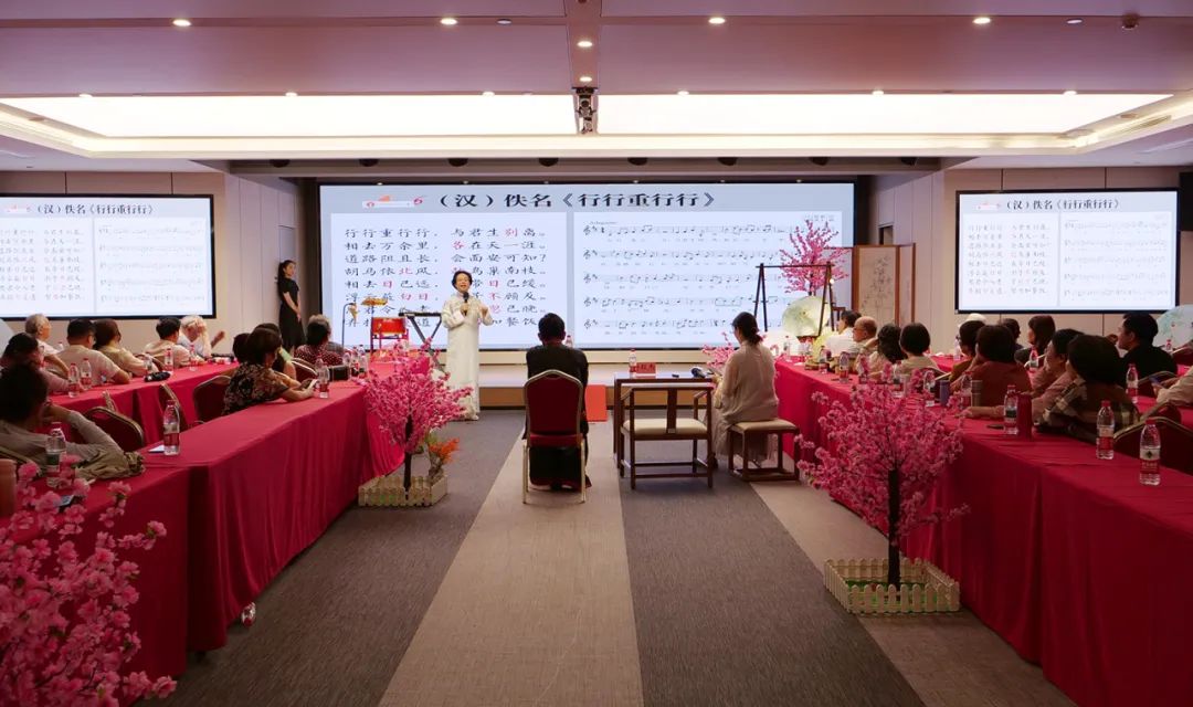 像这样的古代诗可以学到吗