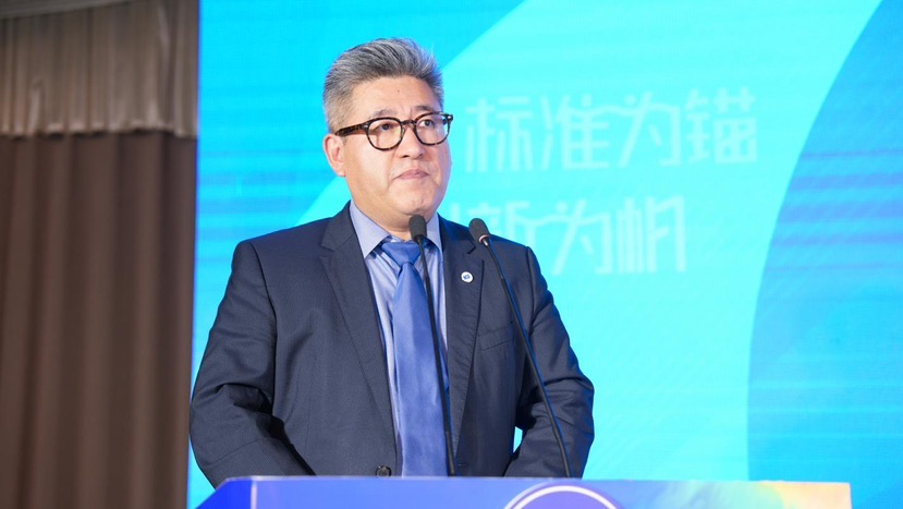 矿泉水和其他饮用水谁更优?专家辟谣“刮骨水”科普饮水健康真相