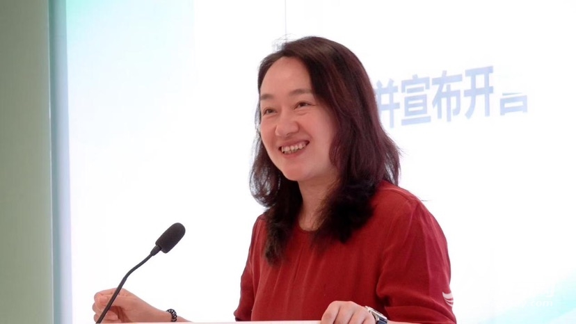 上海市教委体卫艺科处处长陈华寄语夏令营