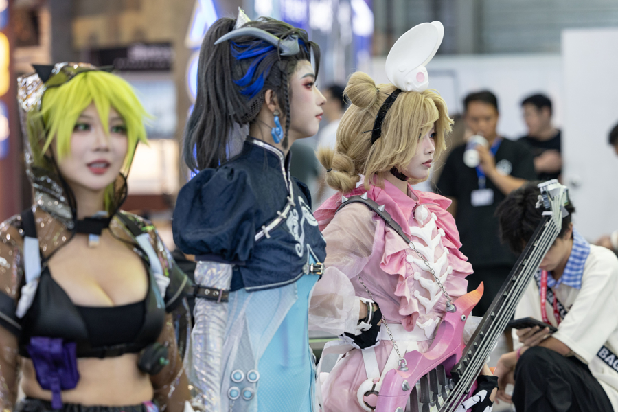 coser在现场排练。