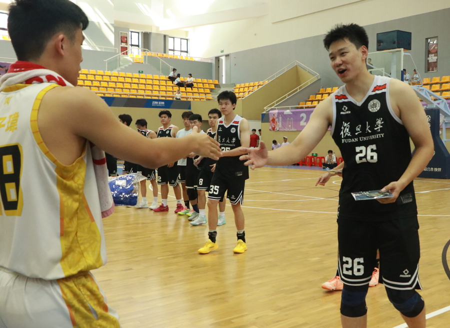 这所大学是上海台湾学习最多的招聘！跨界以及