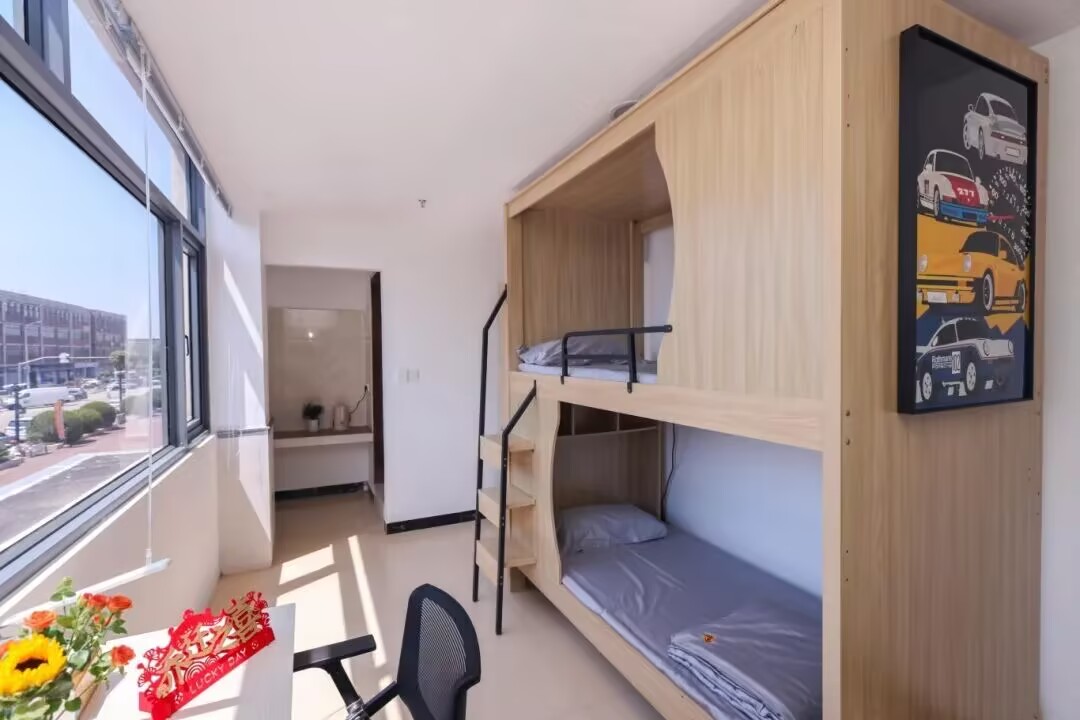 在线呼唤汽车车司机已经实现了“在书包中移动