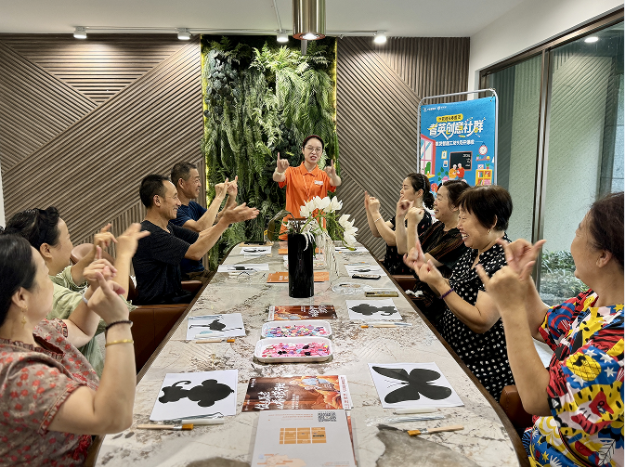 中铁建物业用“社区+增值